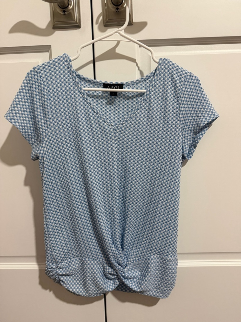 A. Byer Light Blue Geometric V-Neck Knot Front Tee